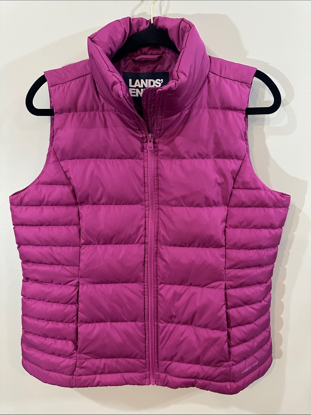 NWT Lands' End Women's Bright Magenta Packable Puffer Vest, Size M
